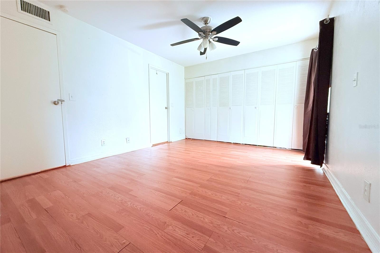 CAMBRIDGE I CONDOMINIUM UNIT NUMBER 194 TYPE A 3.7 - Residential