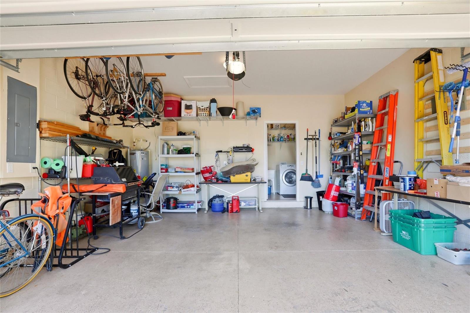 RIO VILLA LAKES - Residential