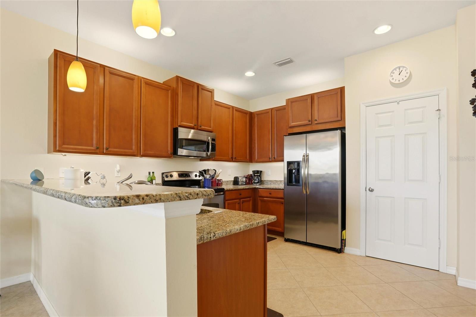 RIO VILLA LAKES - Residential