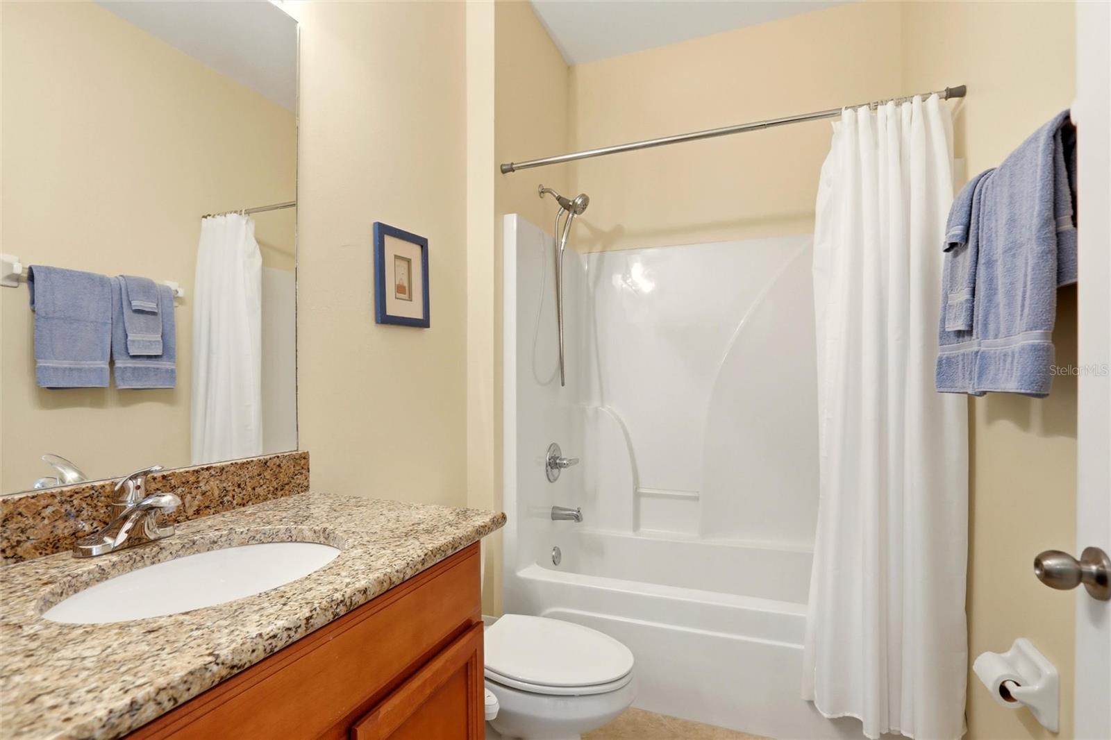 RIO VILLA LAKES - Residential