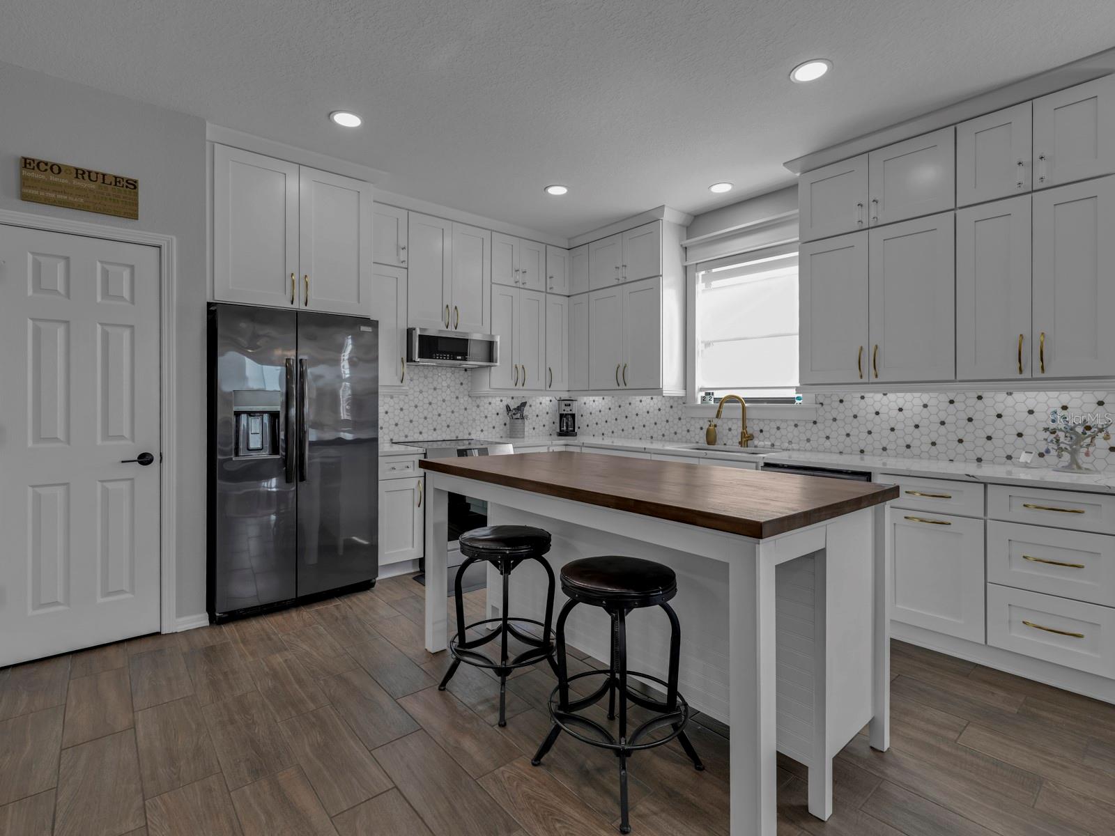 5531 107TH TERRACE E