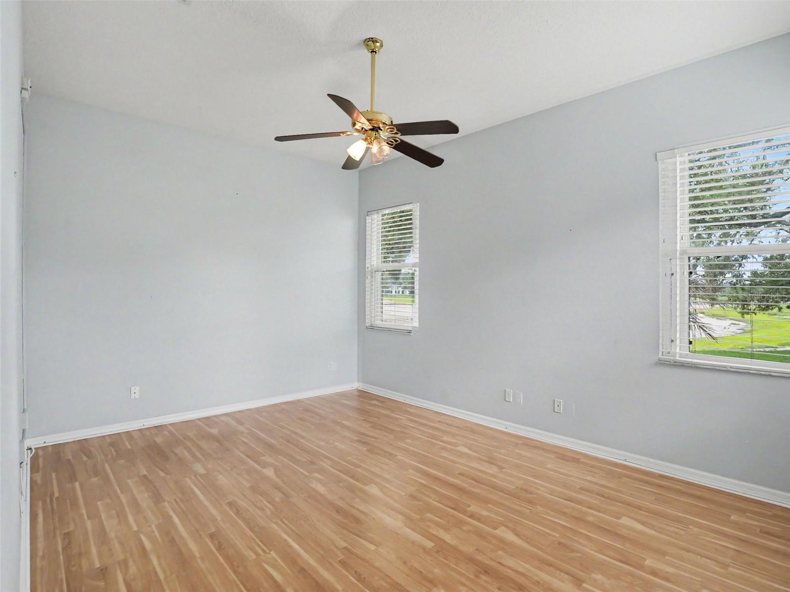 WATERSEDGE - Residential