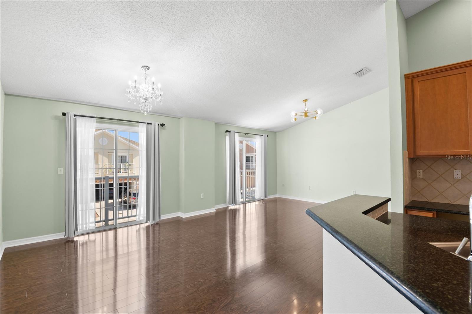 BAY BREEZE COVE - Residential