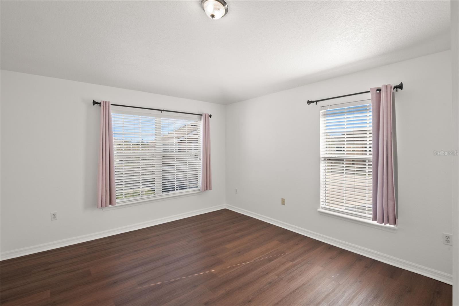 BAY BREEZE COVE - Residential