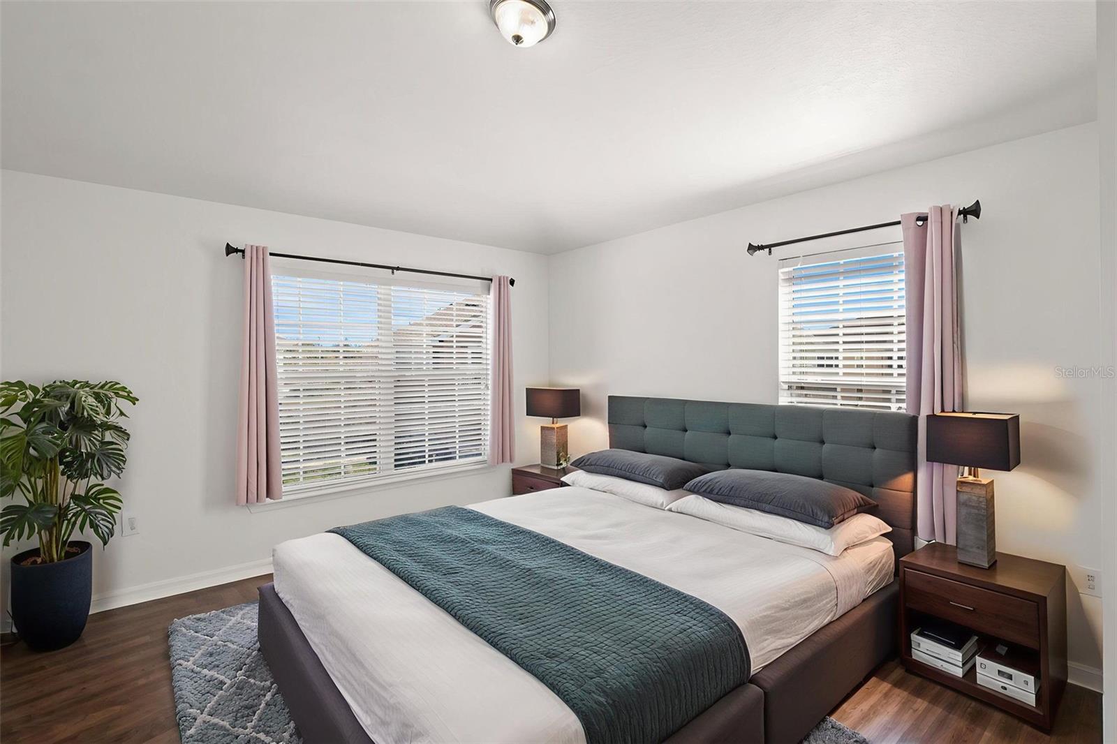 BAY BREEZE COVE - Residential