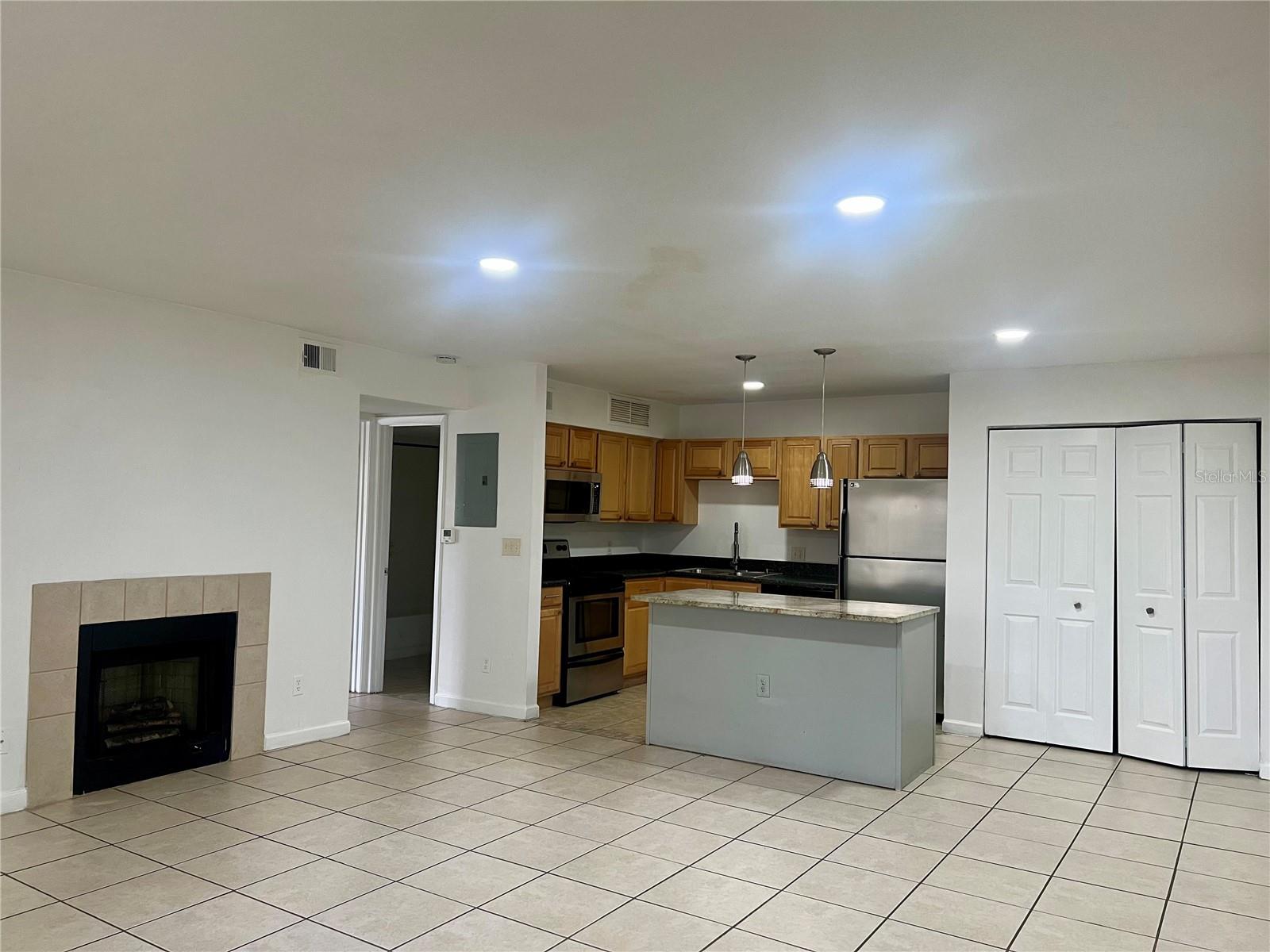 LAKEWOOD PARK A CONDO - Residential