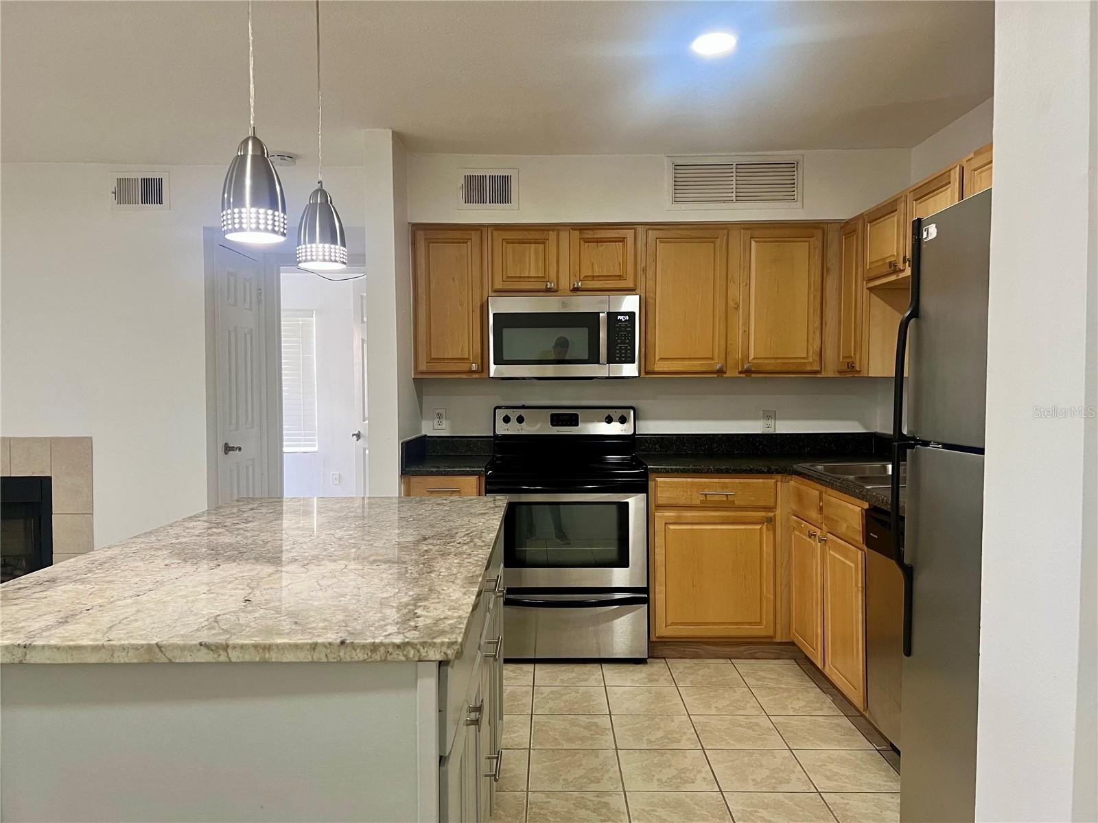 LAKEWOOD PARK A CONDO - Residential