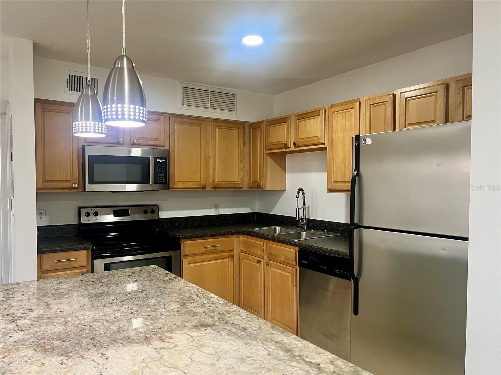 LAKEWOOD PARK A CONDO - Residential