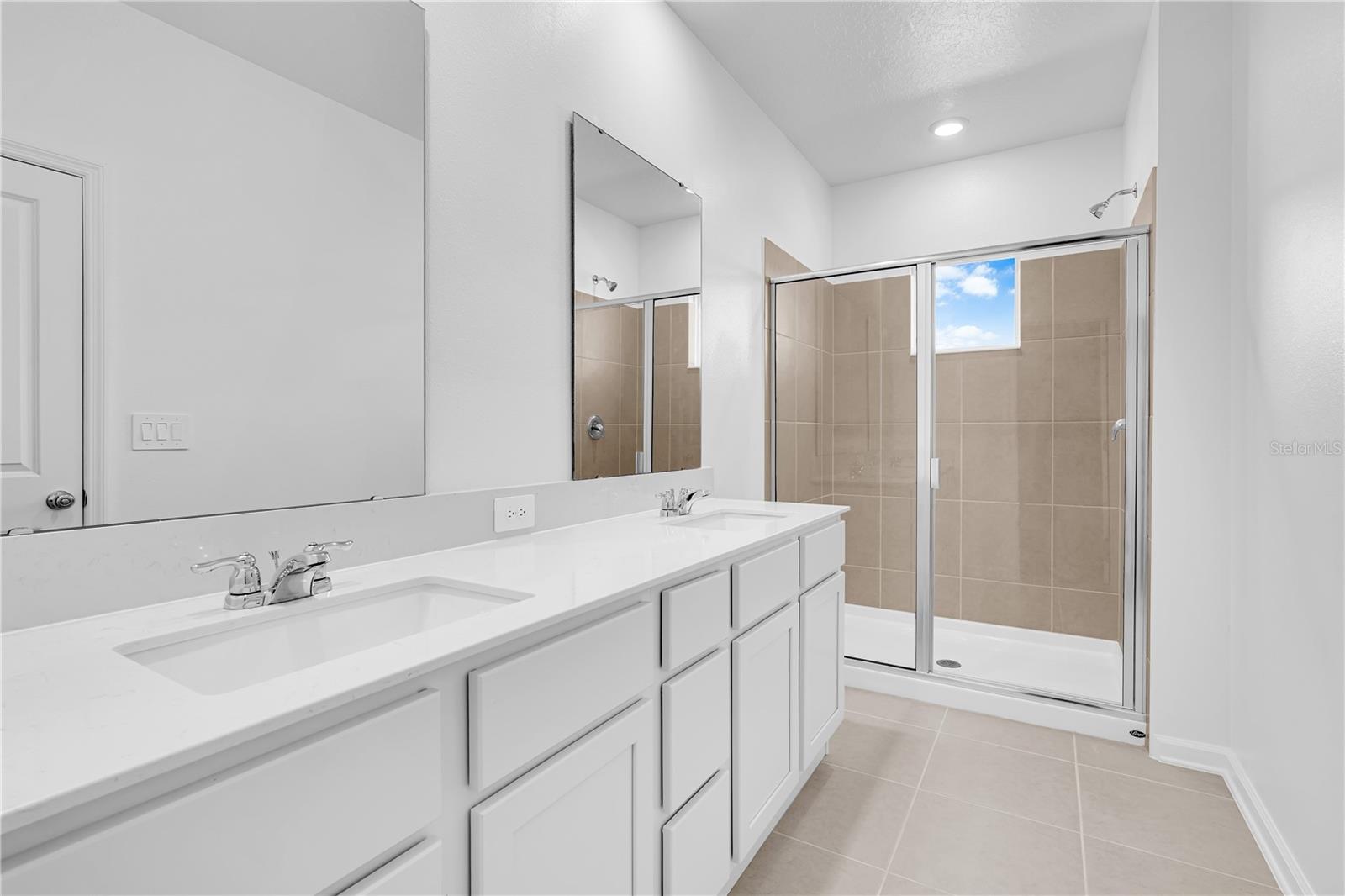 BRENTWOOD TH - Residential Lease