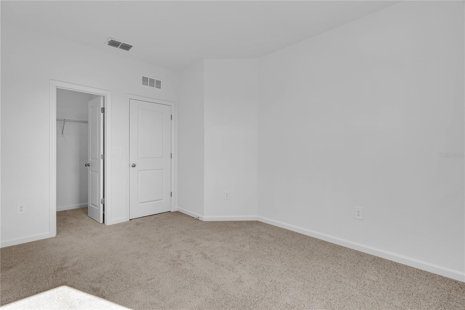 BRENTWOOD TH - Residential Lease