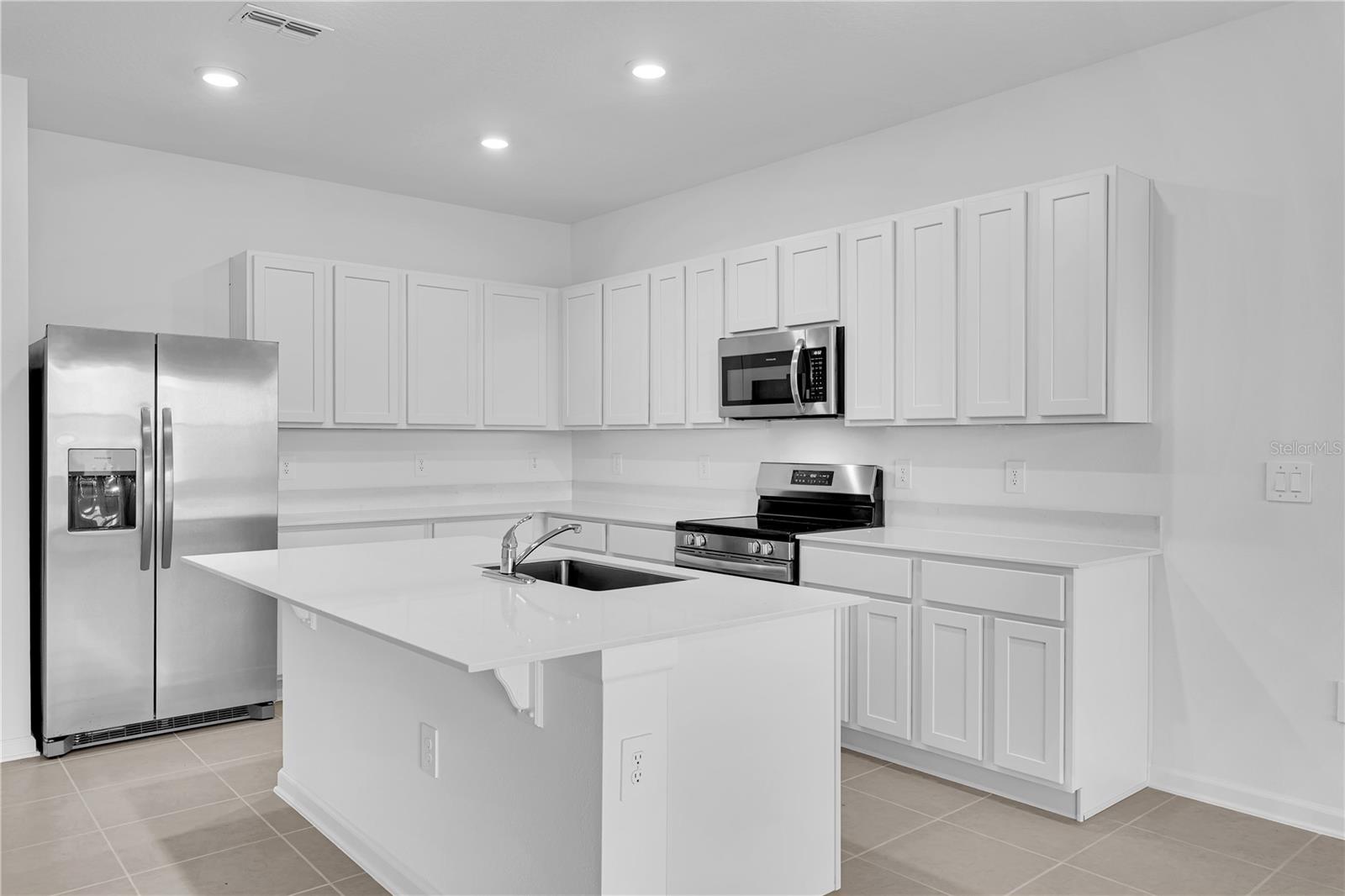 BRENTWOOD TH - Residential Lease