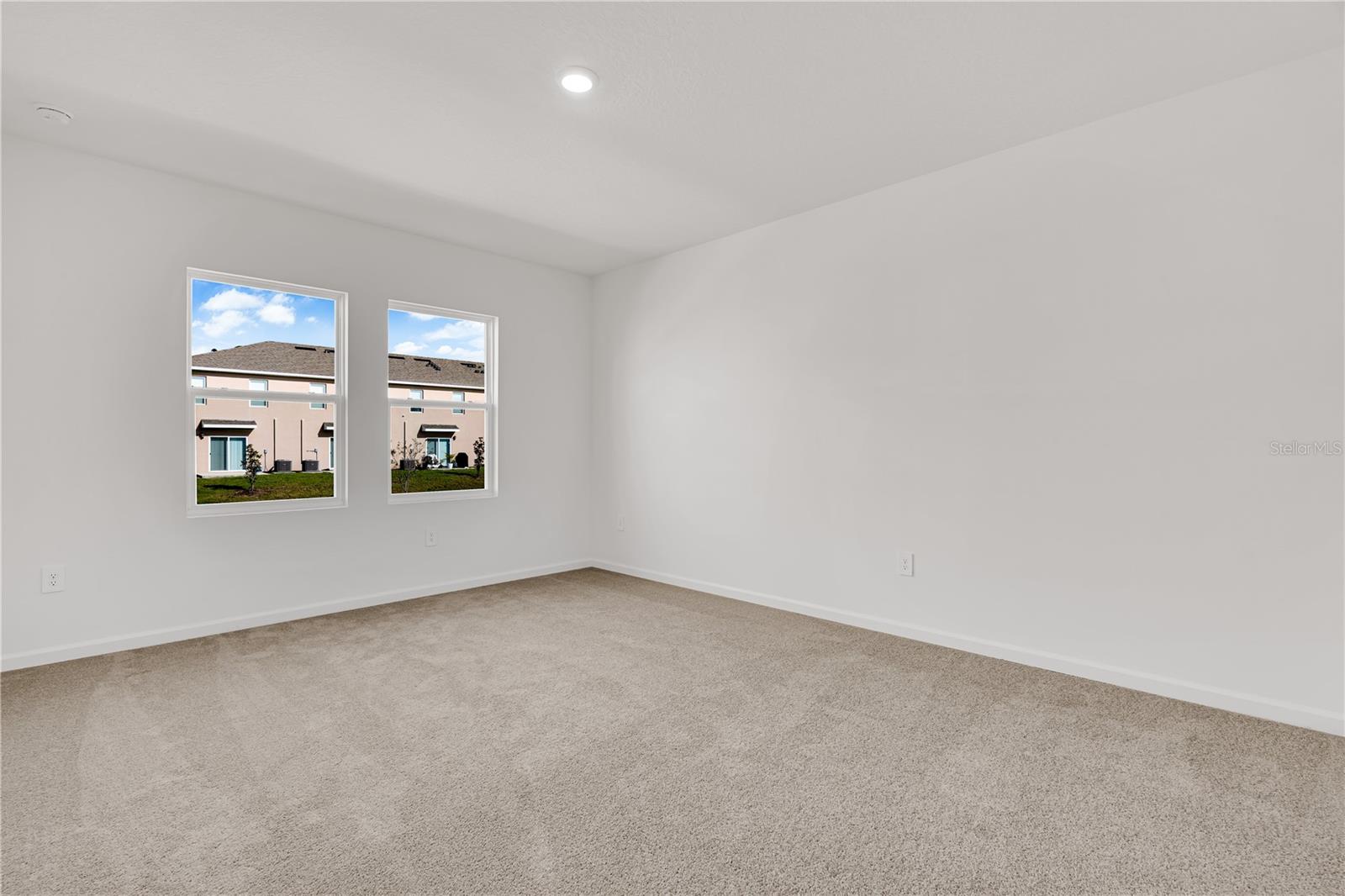 BRENTWOOD TH - Residential Lease