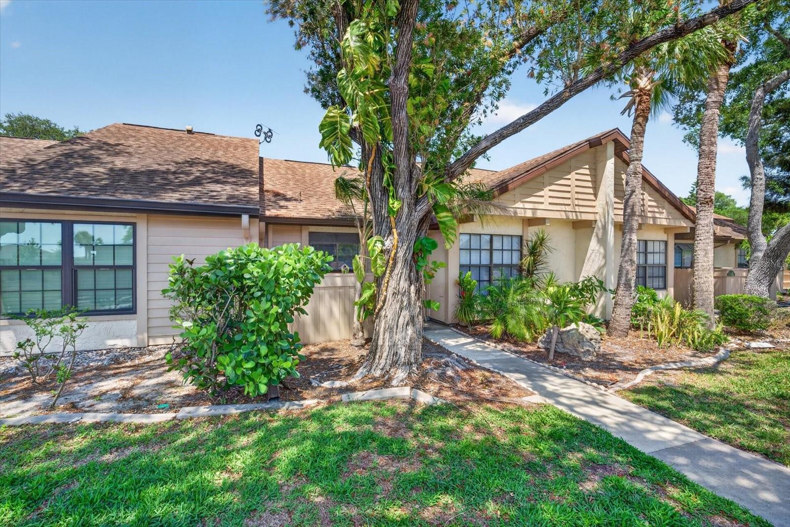 NORTH PORT CHARLOTTE COUNTRY CLUB - Residential
