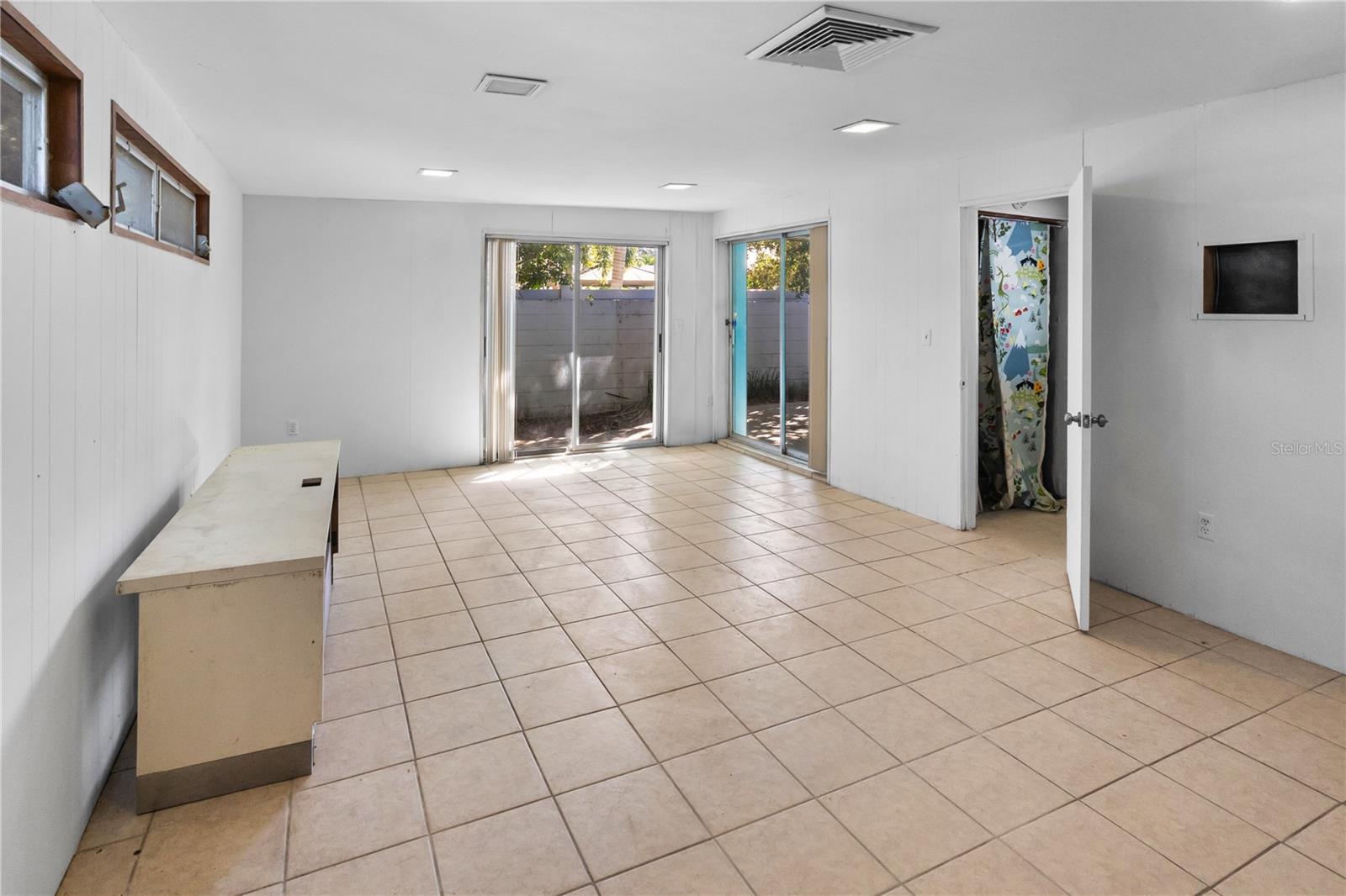 SOUTH SIDE PARK - Residential