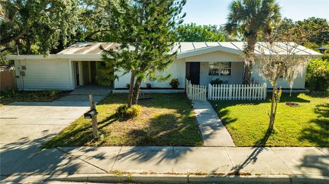 2695 S EAST AVENUE SARASOTA FL 34239