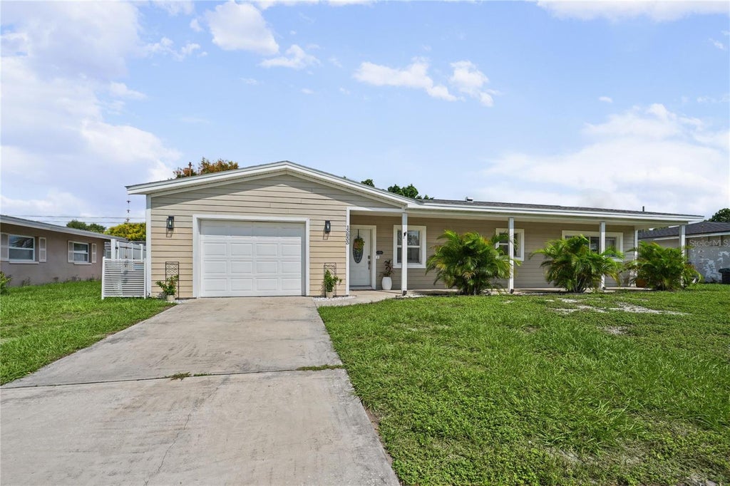 Photo of 13833 Dominica Drive, Seminole, FL 33776 (MLS # O6450715)