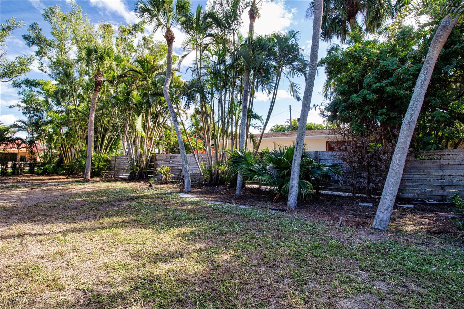 SAINT ARMANDS DIV JOHN RINGLING ESTATES - Land