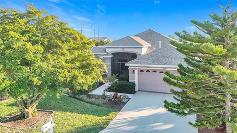 A home in PARRISH