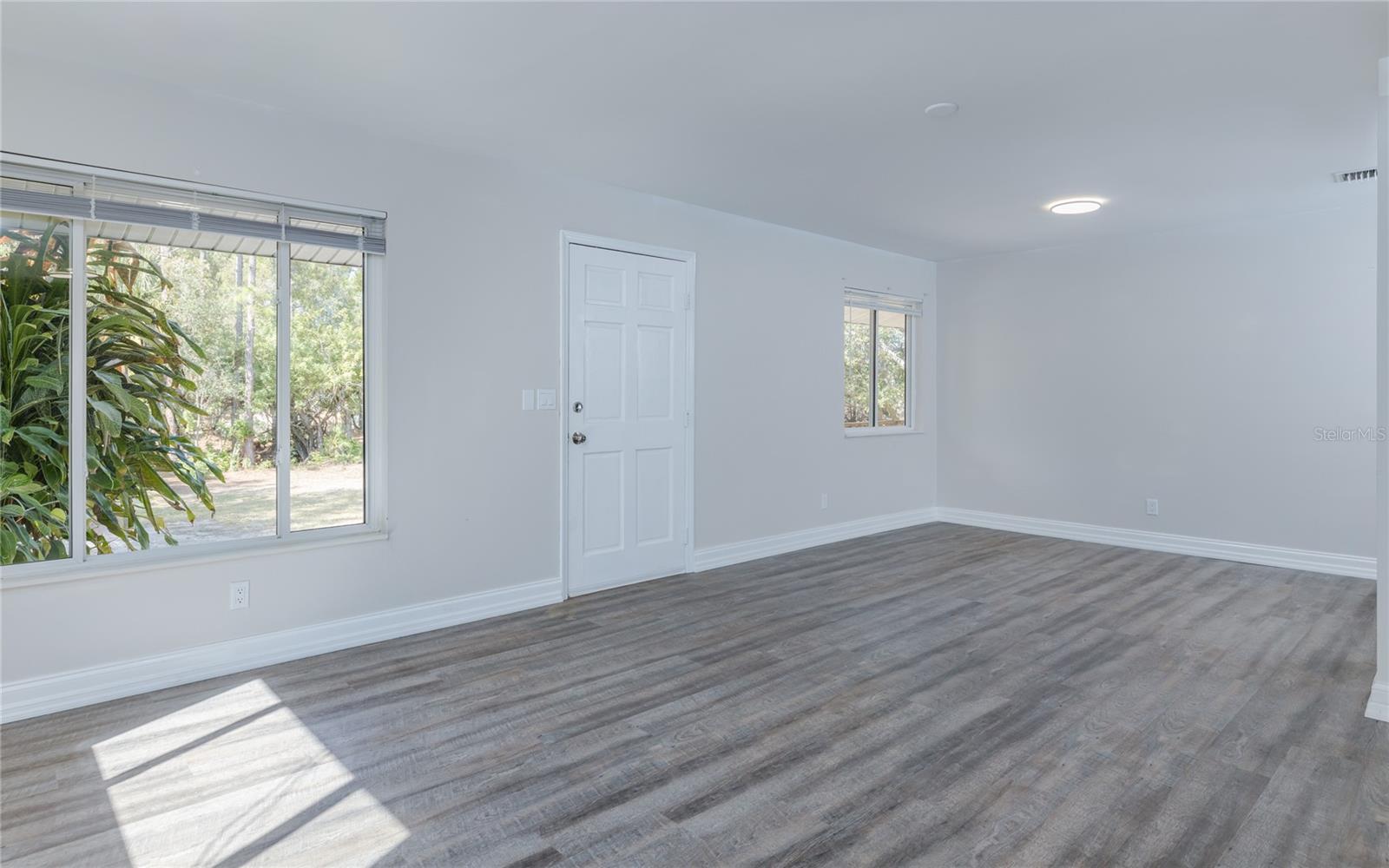 BAYSHORE HEIGHTS - Residential