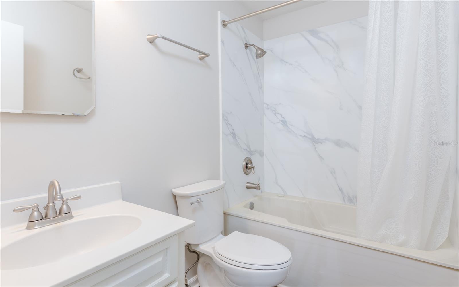 BAYSHORE HEIGHTS - Residential