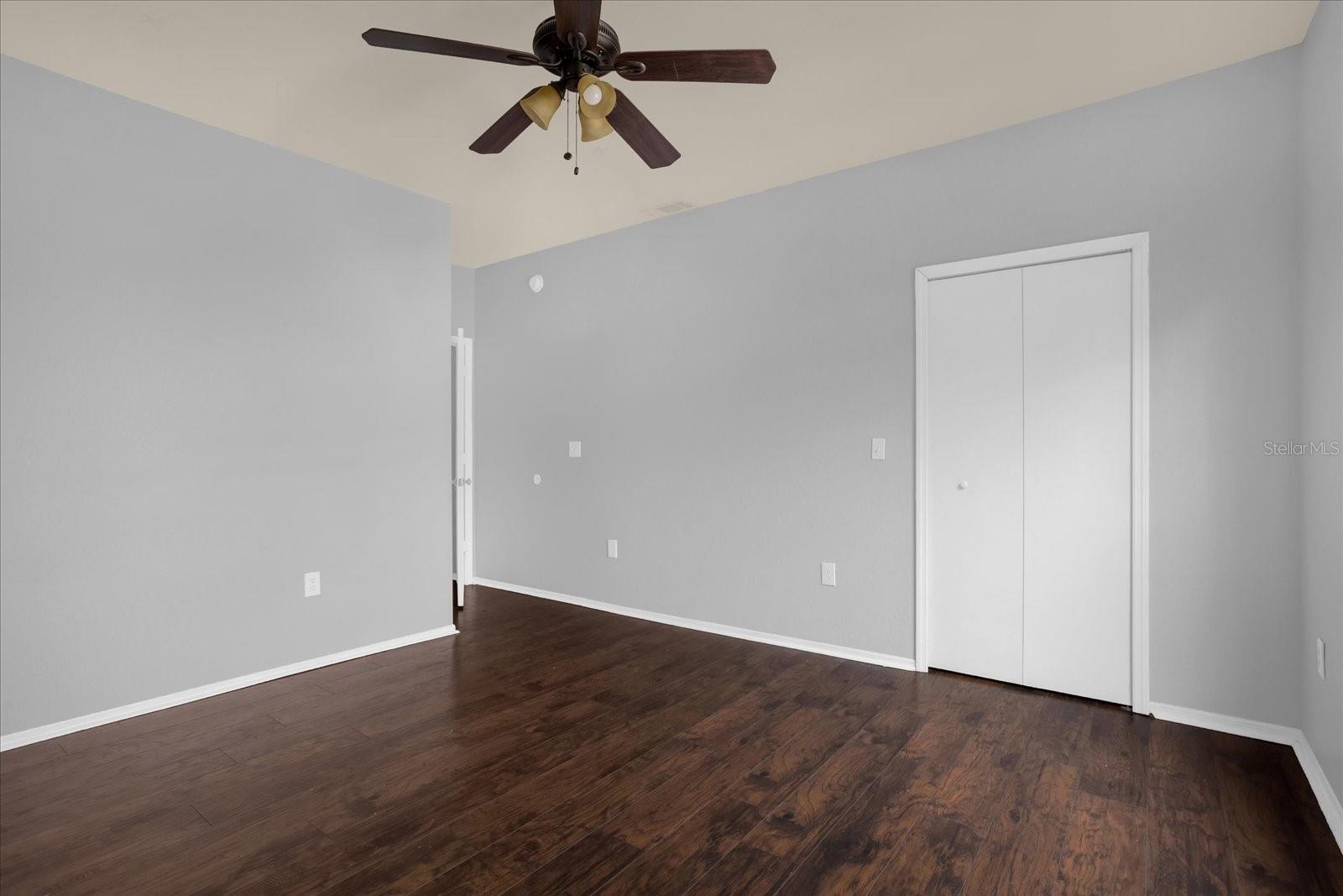 NOTTING HILL A CONDO - Residential