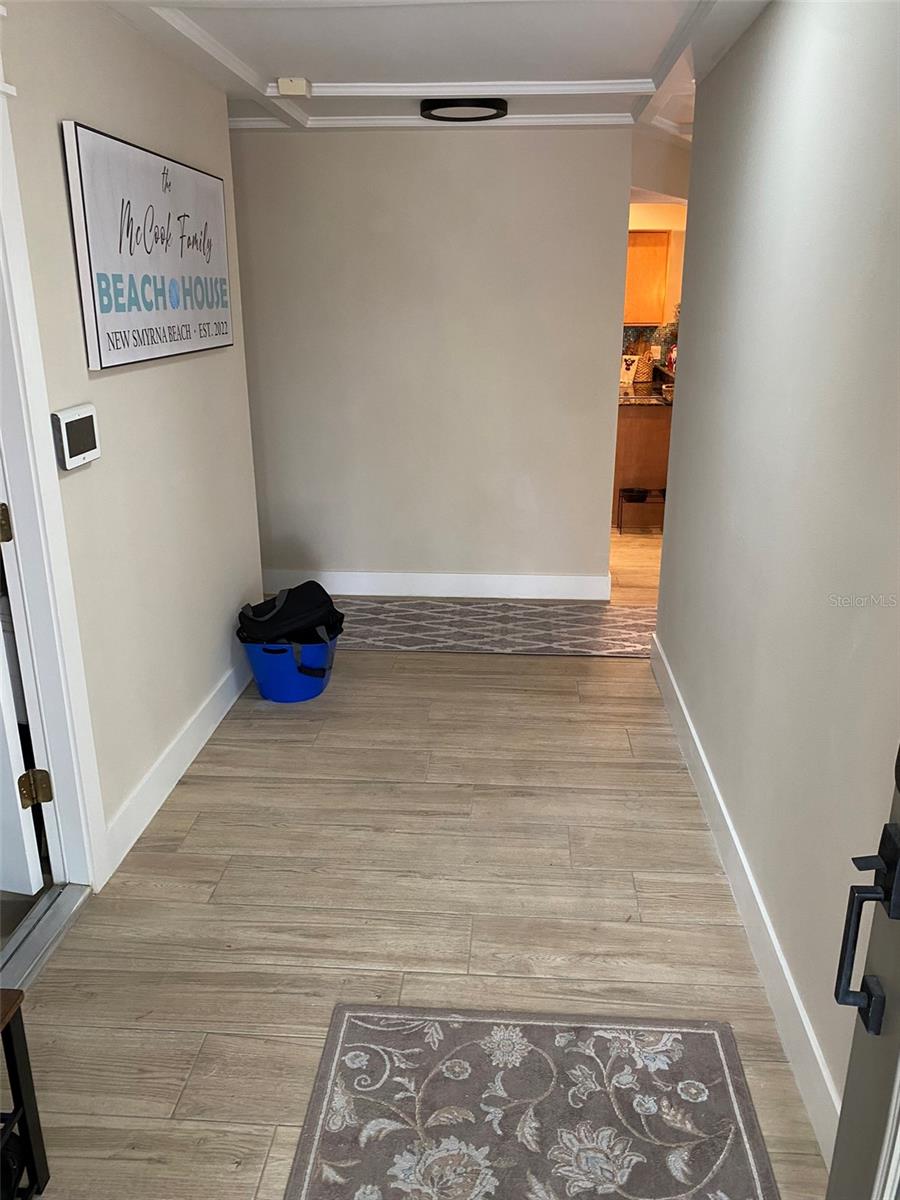 VENEZIA UNIT 05 - Residential Lease