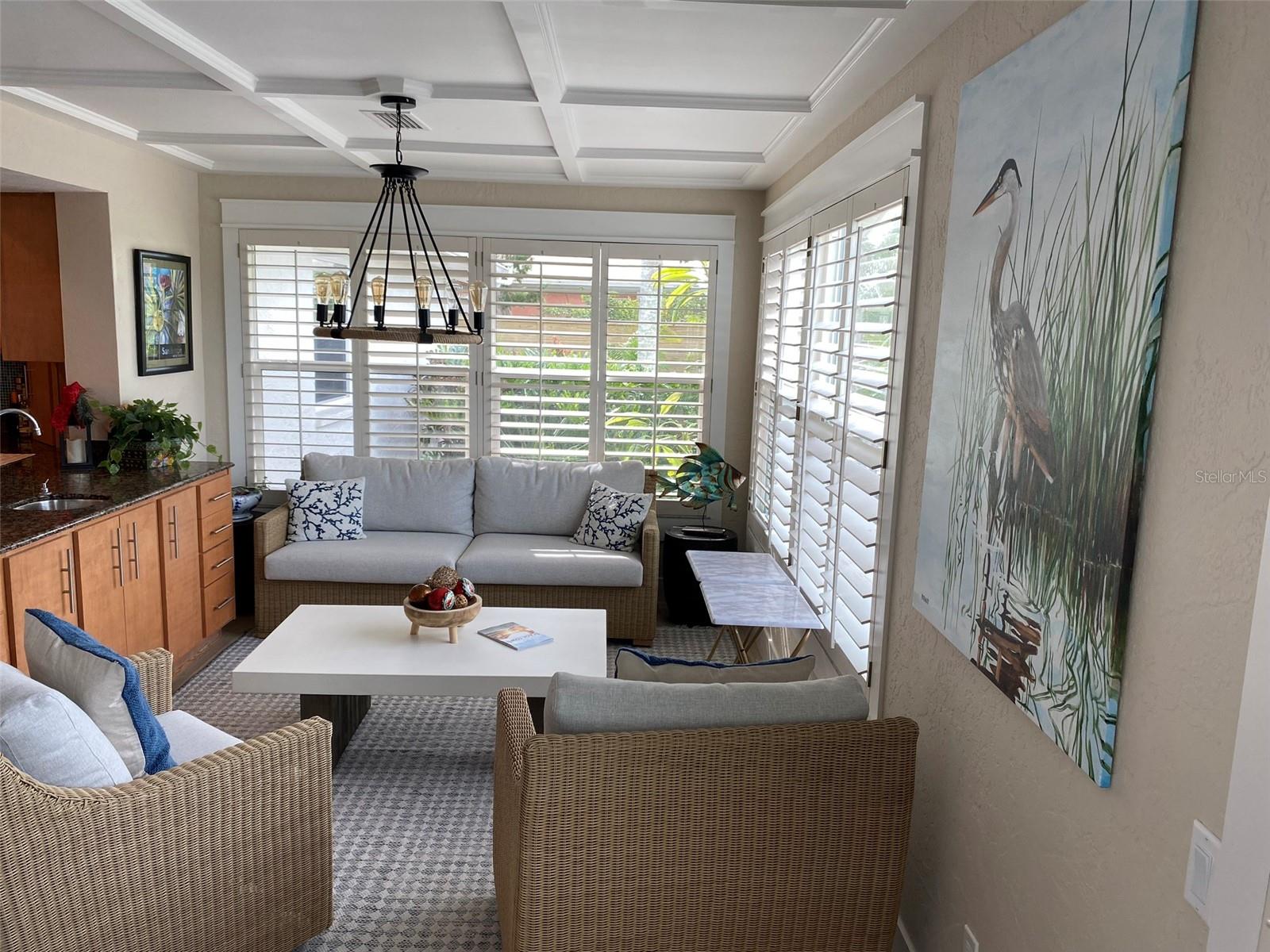 VENEZIA UNIT 05 - Residential Lease