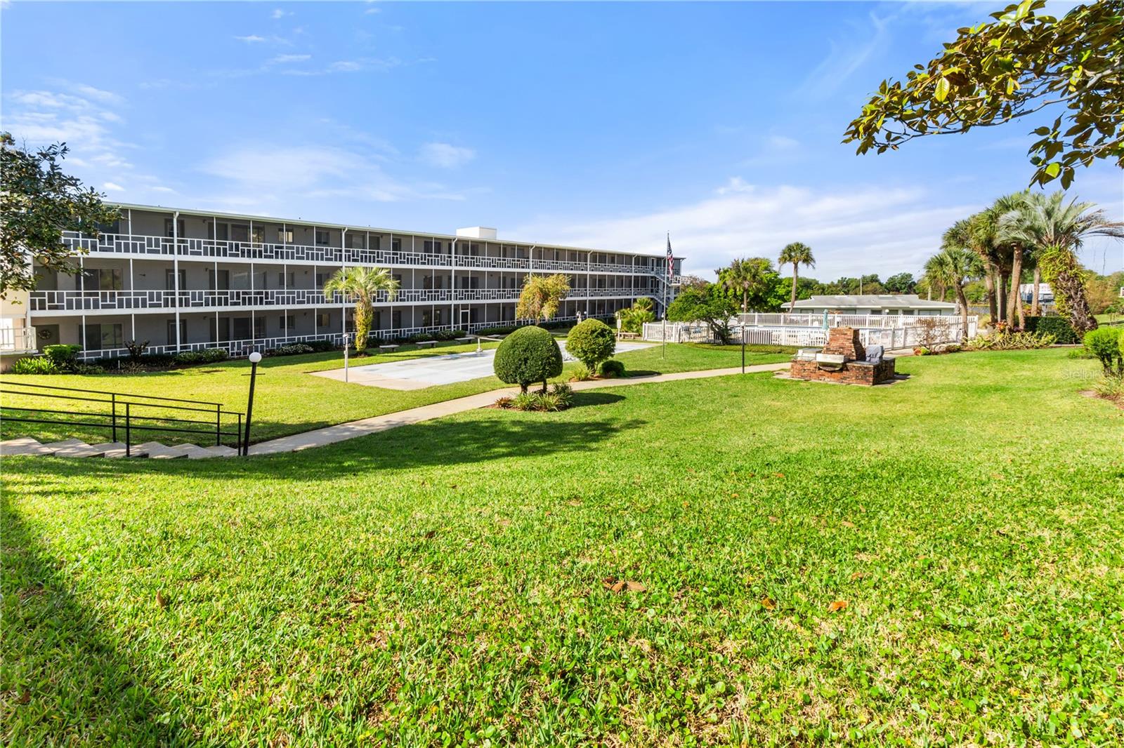 WINTER HAVEN HARBOUR APTS CONDO - Residential