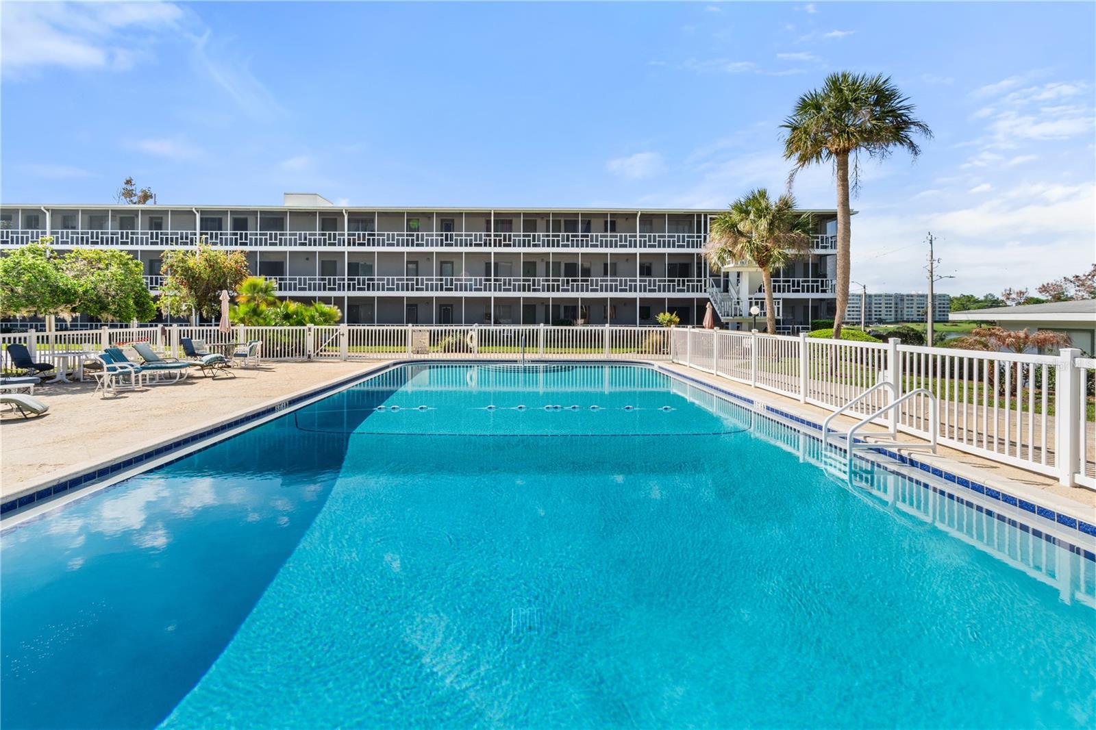 WINTER HAVEN HARBOUR APTS CONDO - Residential