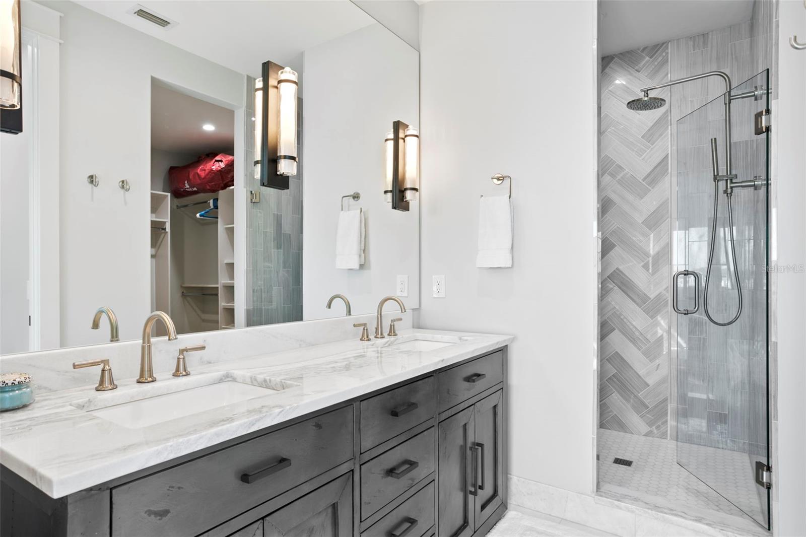 REDINGTON BEACH HOMES 7TH ADD - Residential