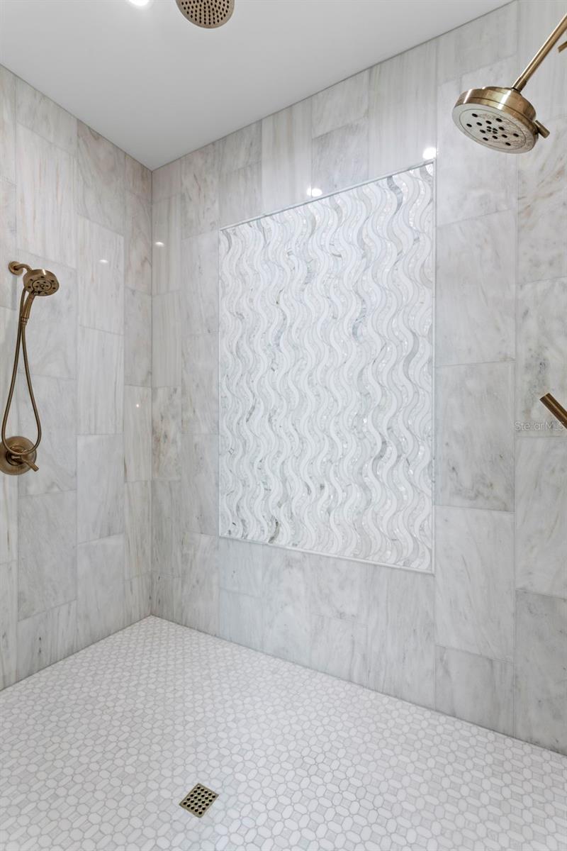 REDINGTON BEACH HOMES 7TH ADD - Residential