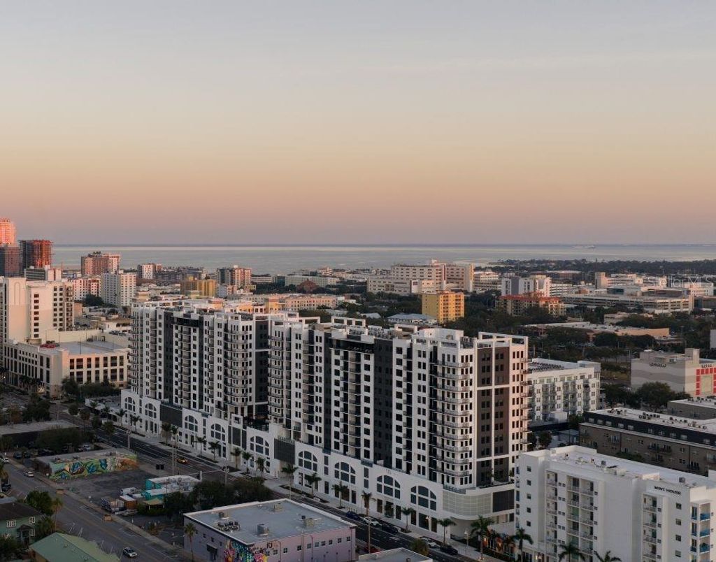 Photo of 1000 1st Avenue N #B3, St Petersburg, FL 33705 (MLS # O6389327)