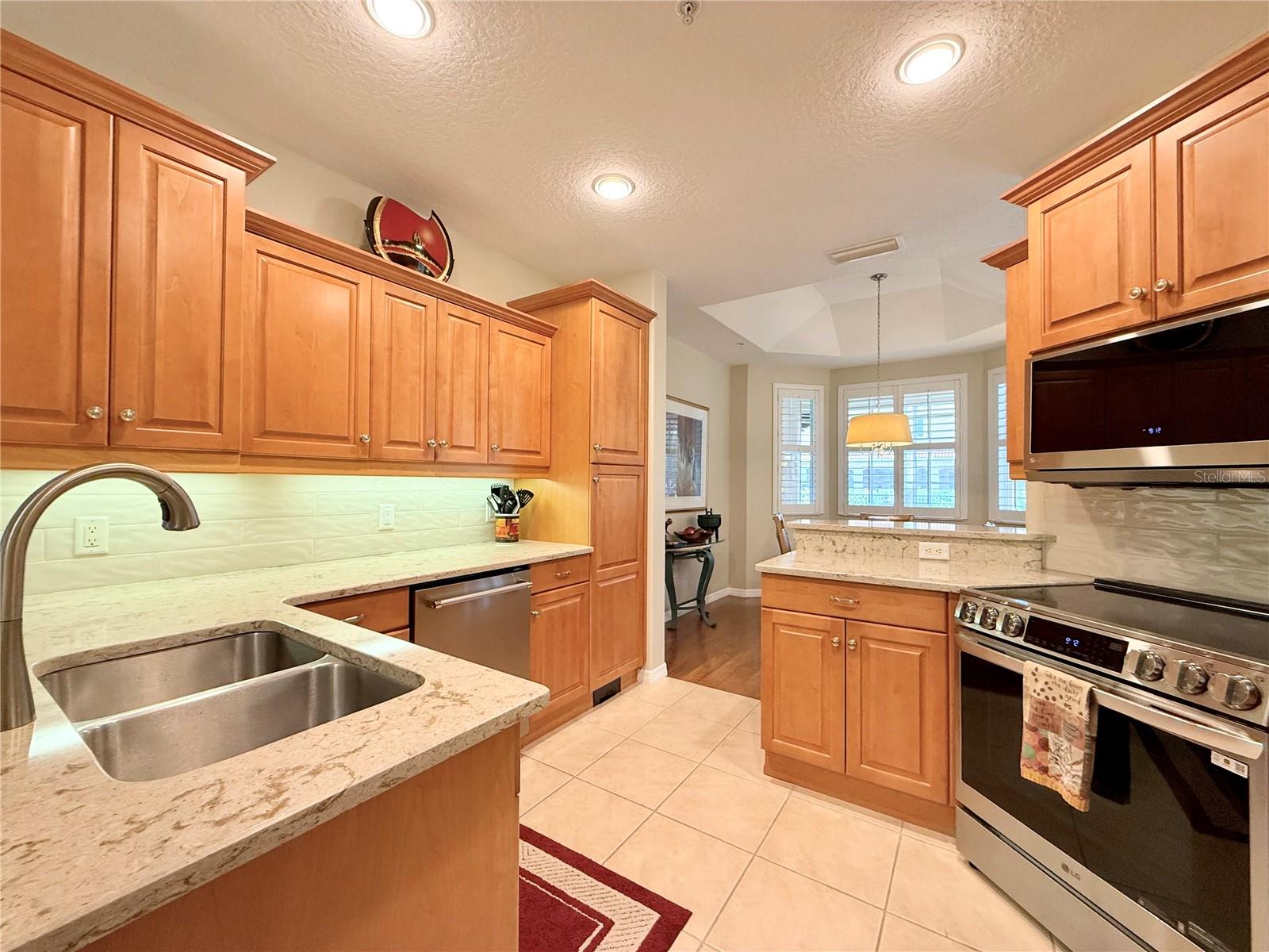 PALMER SQUARE WEST - Residential