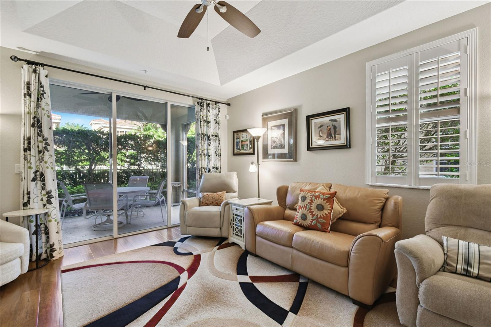 PALMER SQUARE WEST - Residential