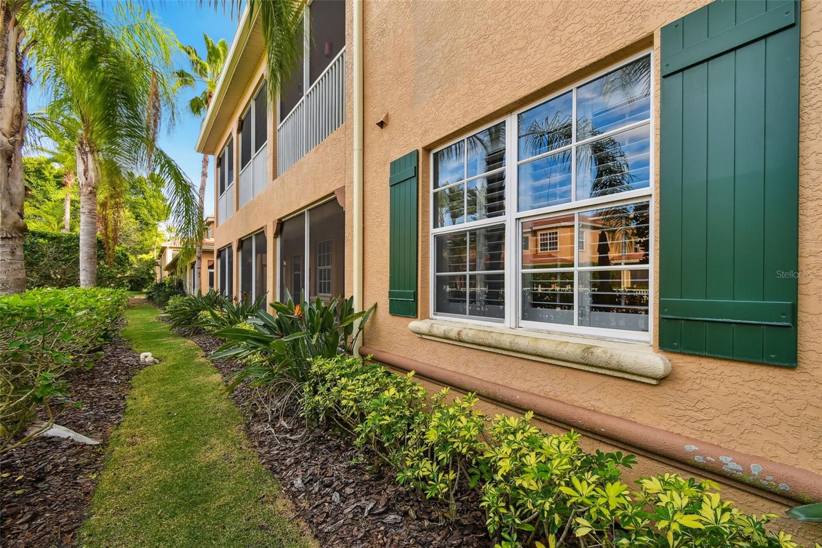 PALMER SQUARE WEST - Residential