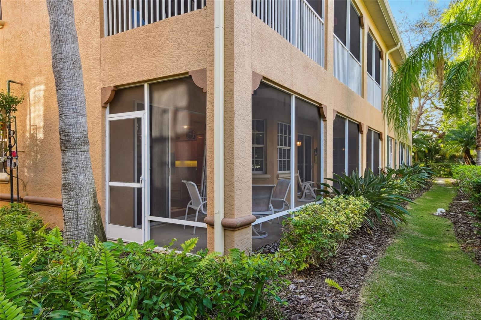 PALMER SQUARE WEST - Residential