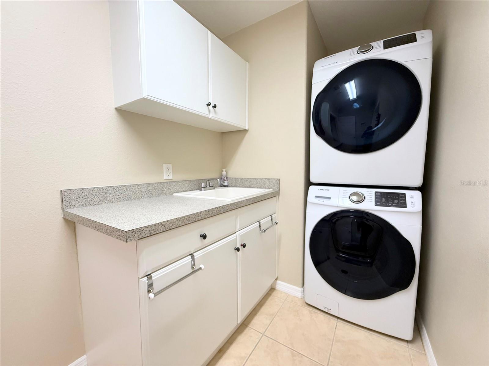 PALMER SQUARE WEST - Residential