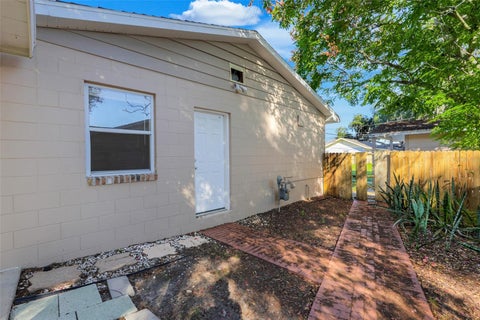 Tiny photo for 990 Linden Street, Clermont, FL 34711 (MLS # G5119465)
