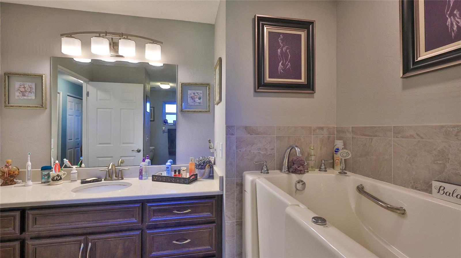 OLIVER ESTATES - Residential