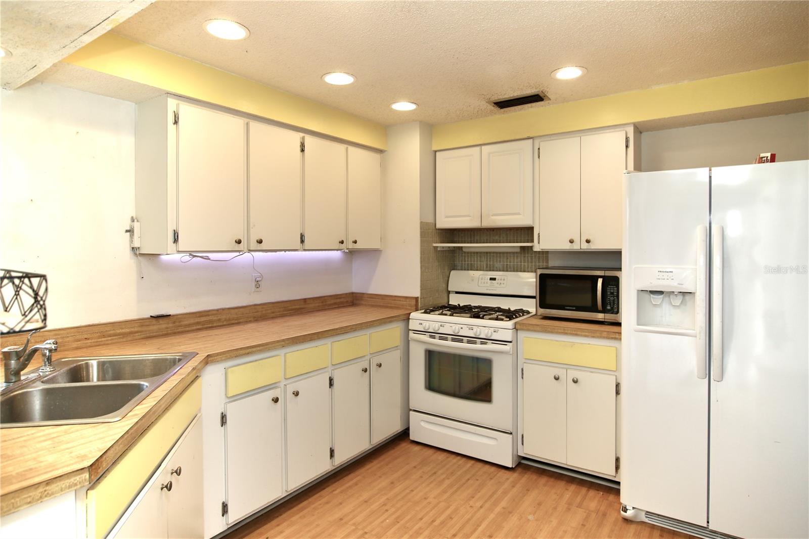 LENGTHY LEGAL - Residential