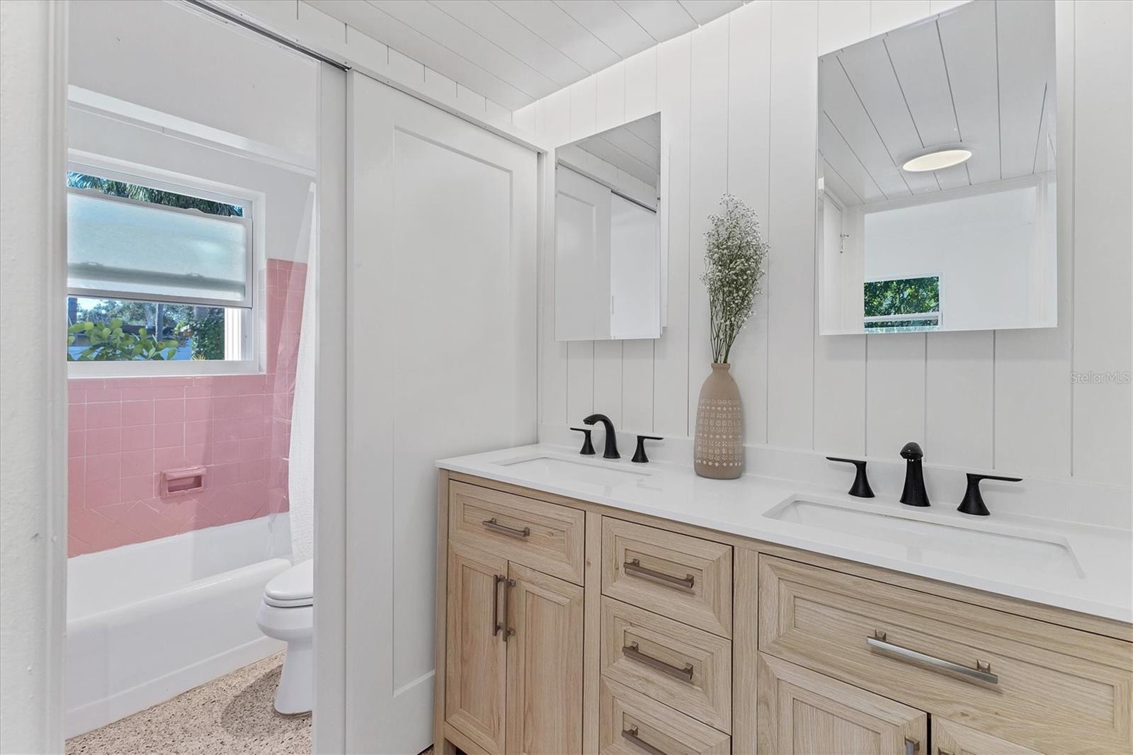 HARBOR OAKS - Residential