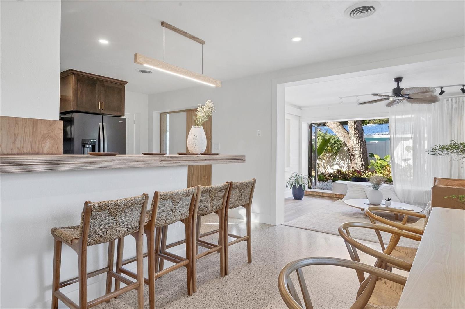 HARBOR OAKS - Residential