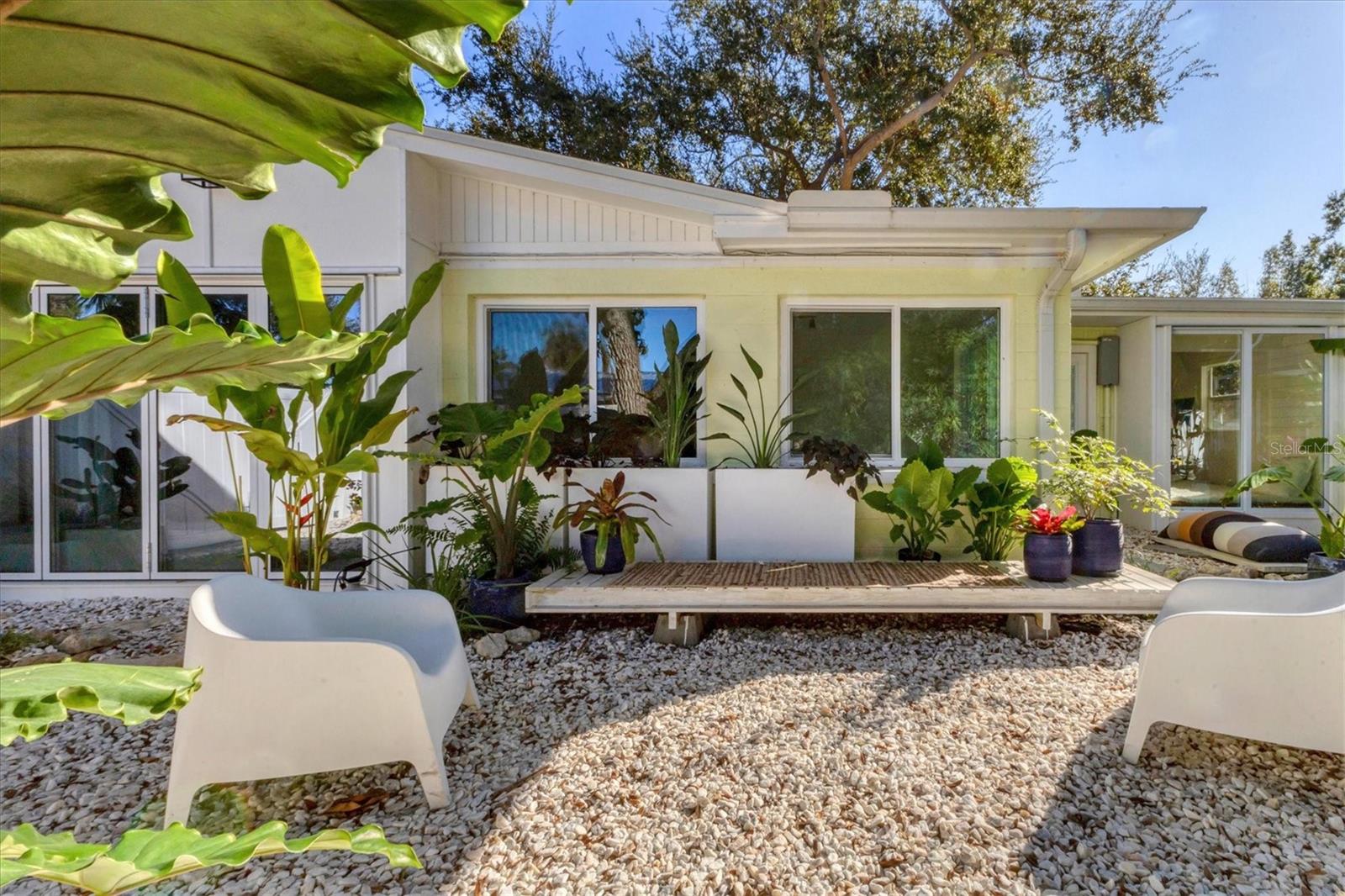 HARBOR OAKS - Residential