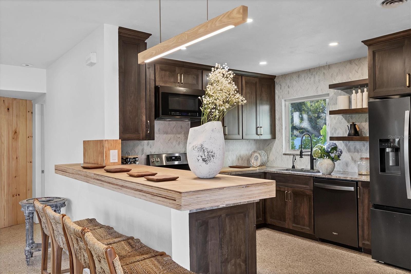 HARBOR OAKS - Residential