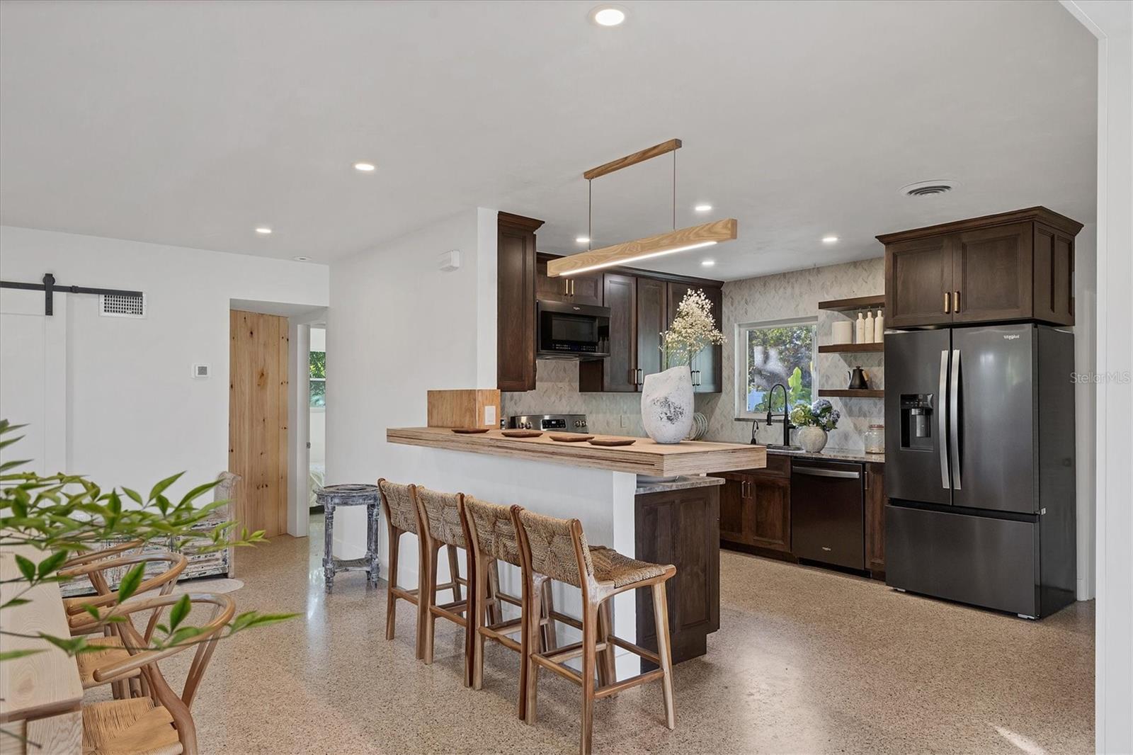 HARBOR OAKS - Residential