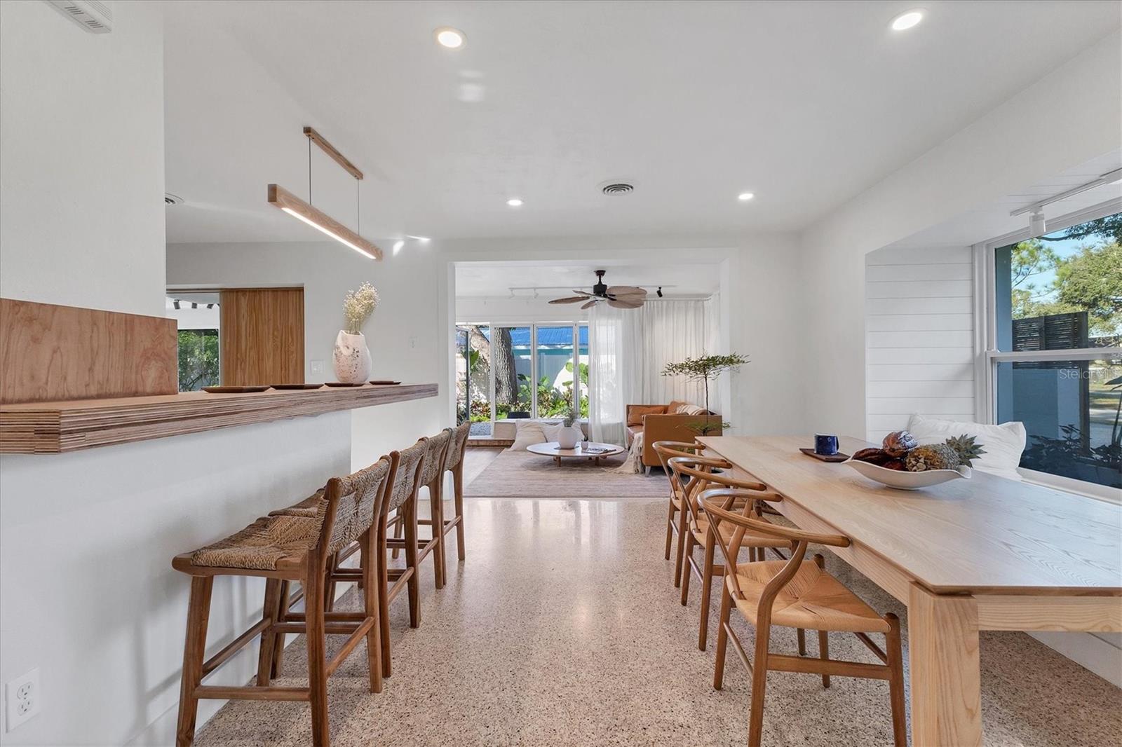 HARBOR OAKS - Residential