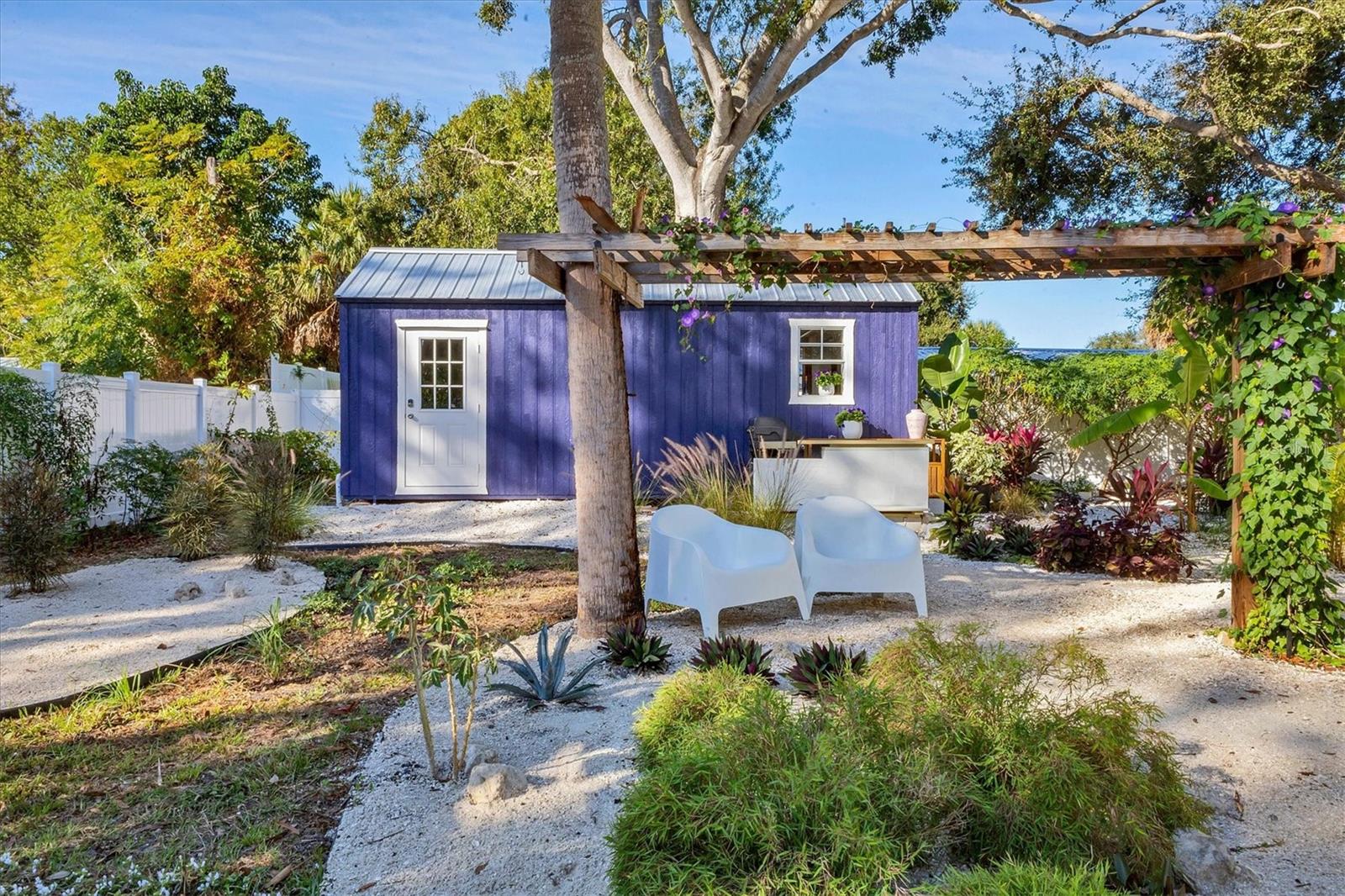 HARBOR OAKS - Residential