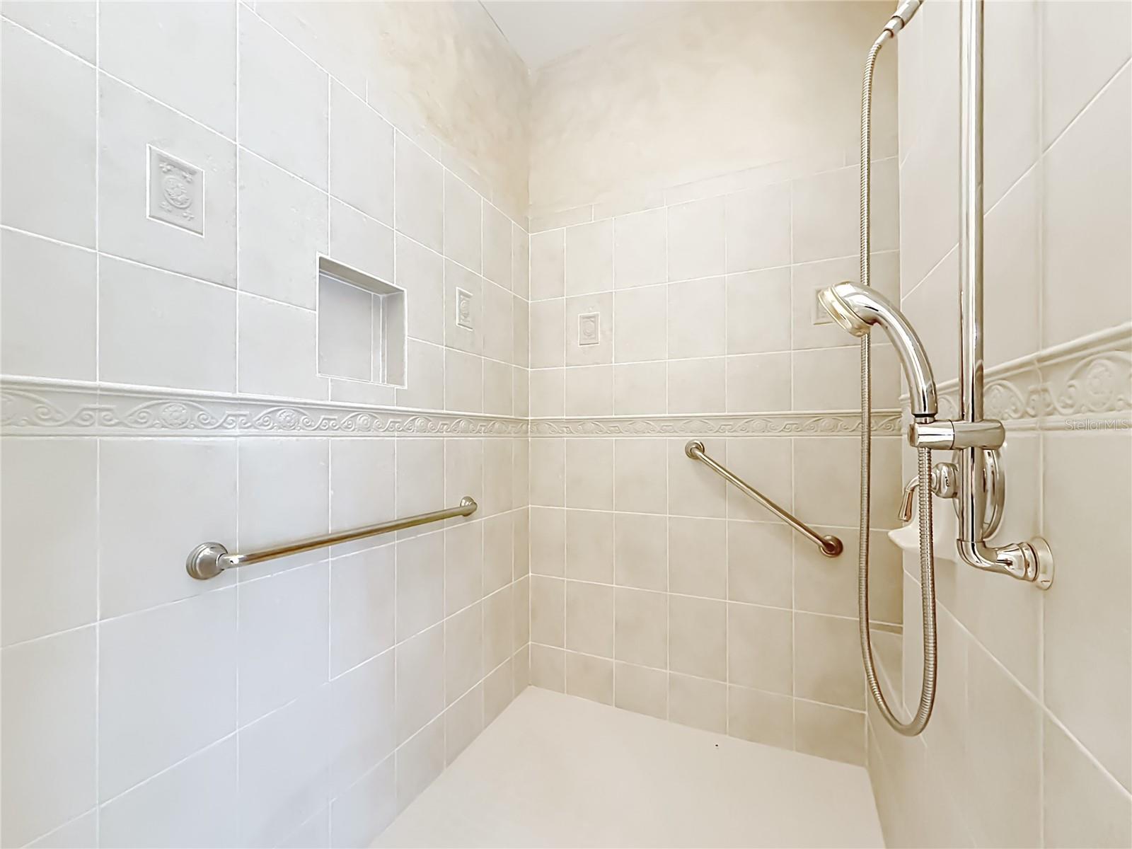 OCALA PALMS UN 09 - Residential