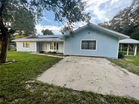 A home in DUNNELLON