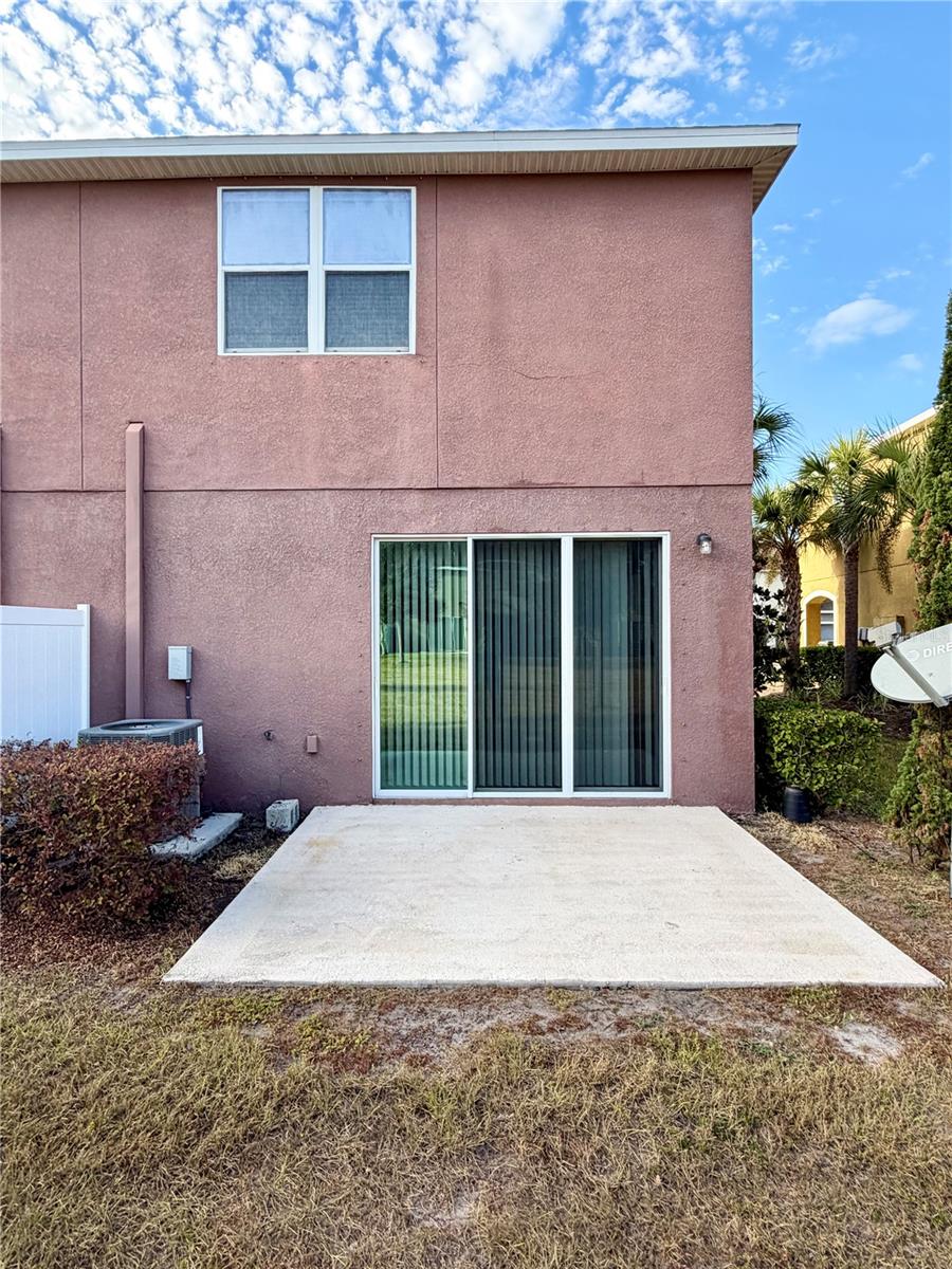 OAK CREEK - Residential Lease